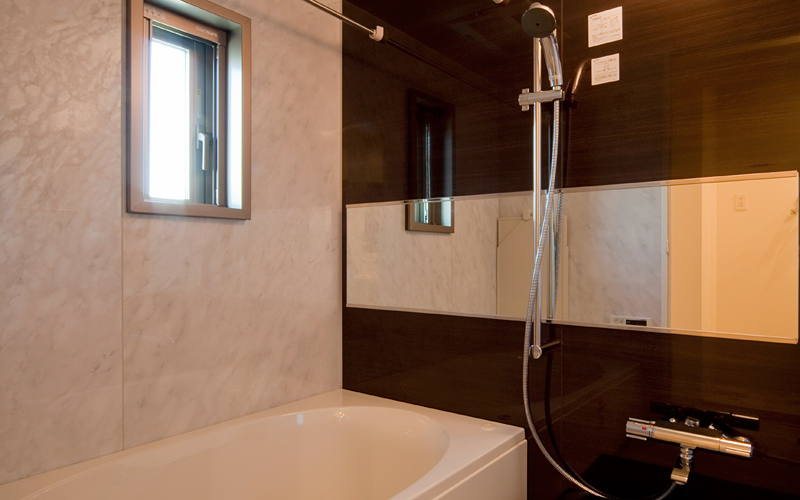 BATH ROOM
